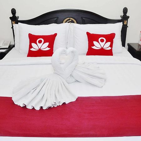 Zen Rooms Sultan Iskandar Muda Surabaya Eksteriør billede