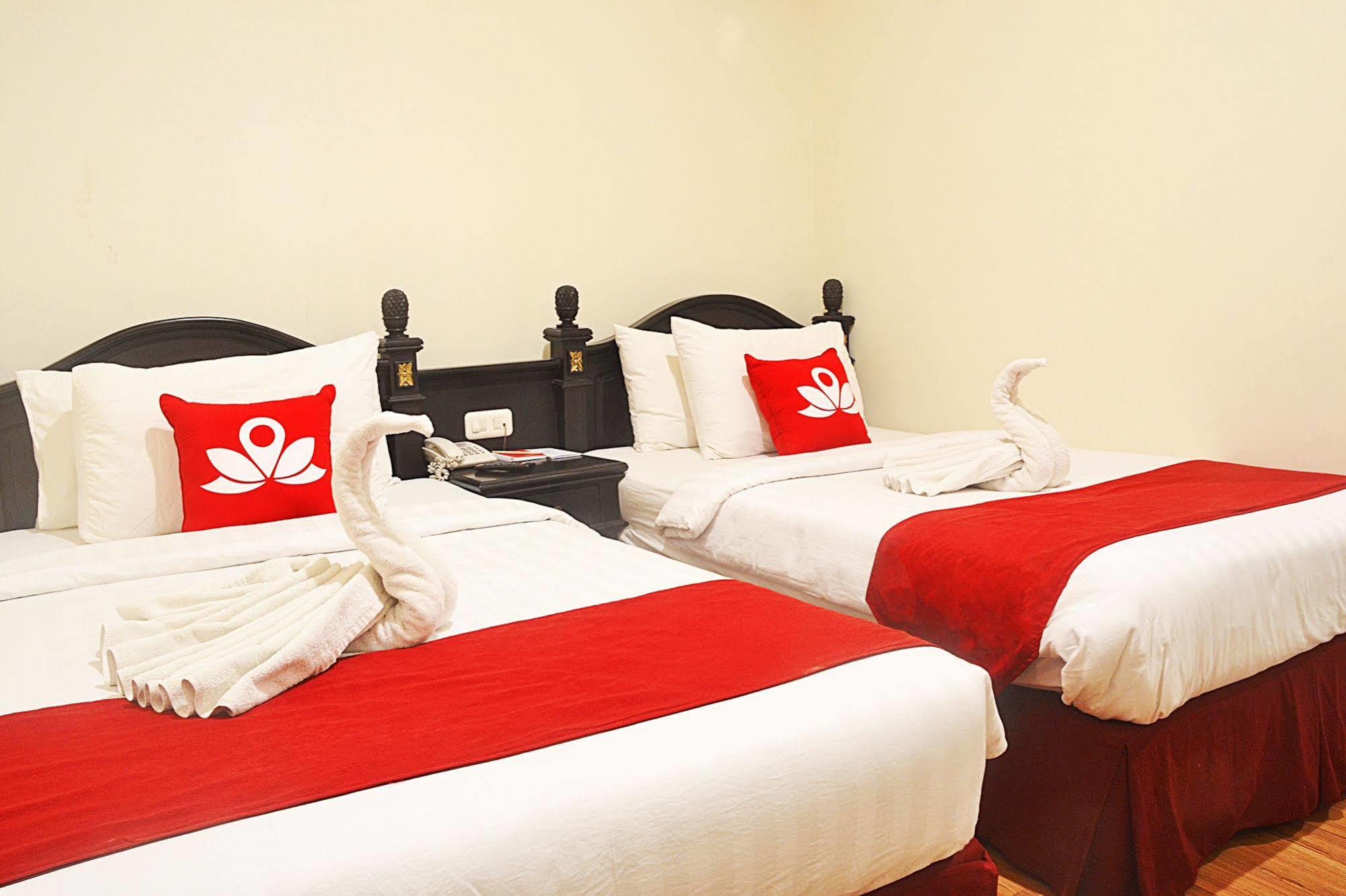 Zen Rooms Sultan Iskandar Muda Surabaya Eksteriør billede
